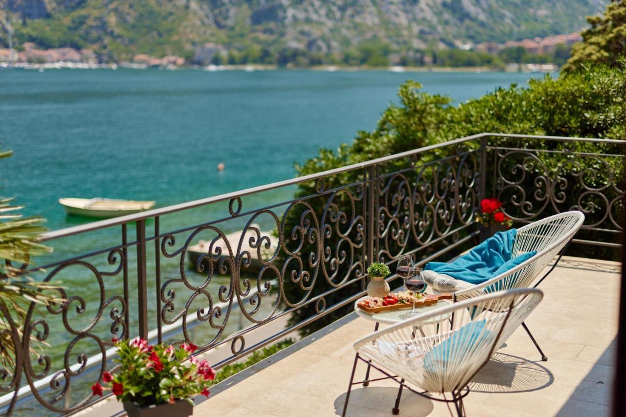 Apartment Aura With Sea View Kotor Luaran gambar